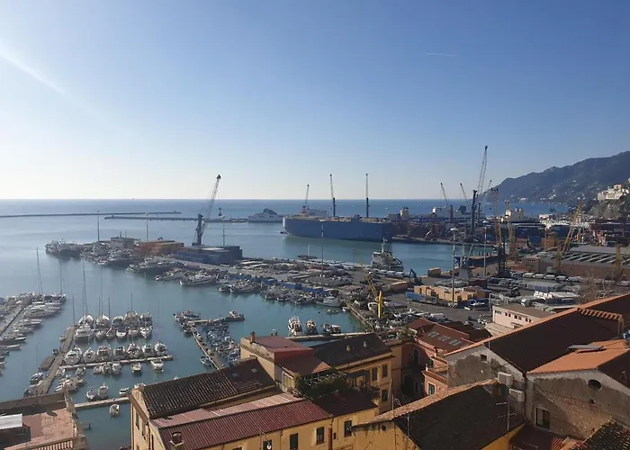 Casa Sul Mare 住宿加早餐酒店 萨莱诺